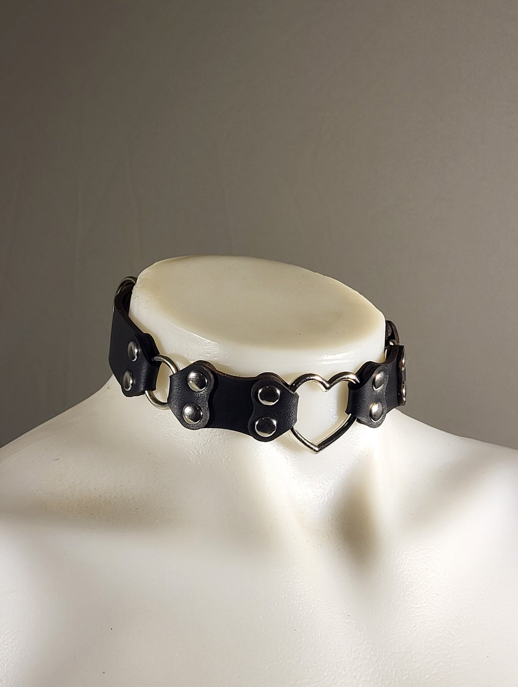 Black Collar w/ Heart O Ring