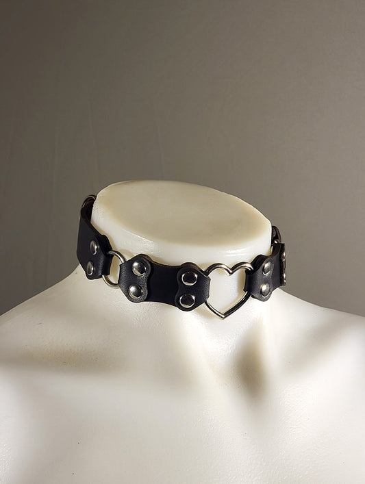 Black Collar w/ Heart O Ring
